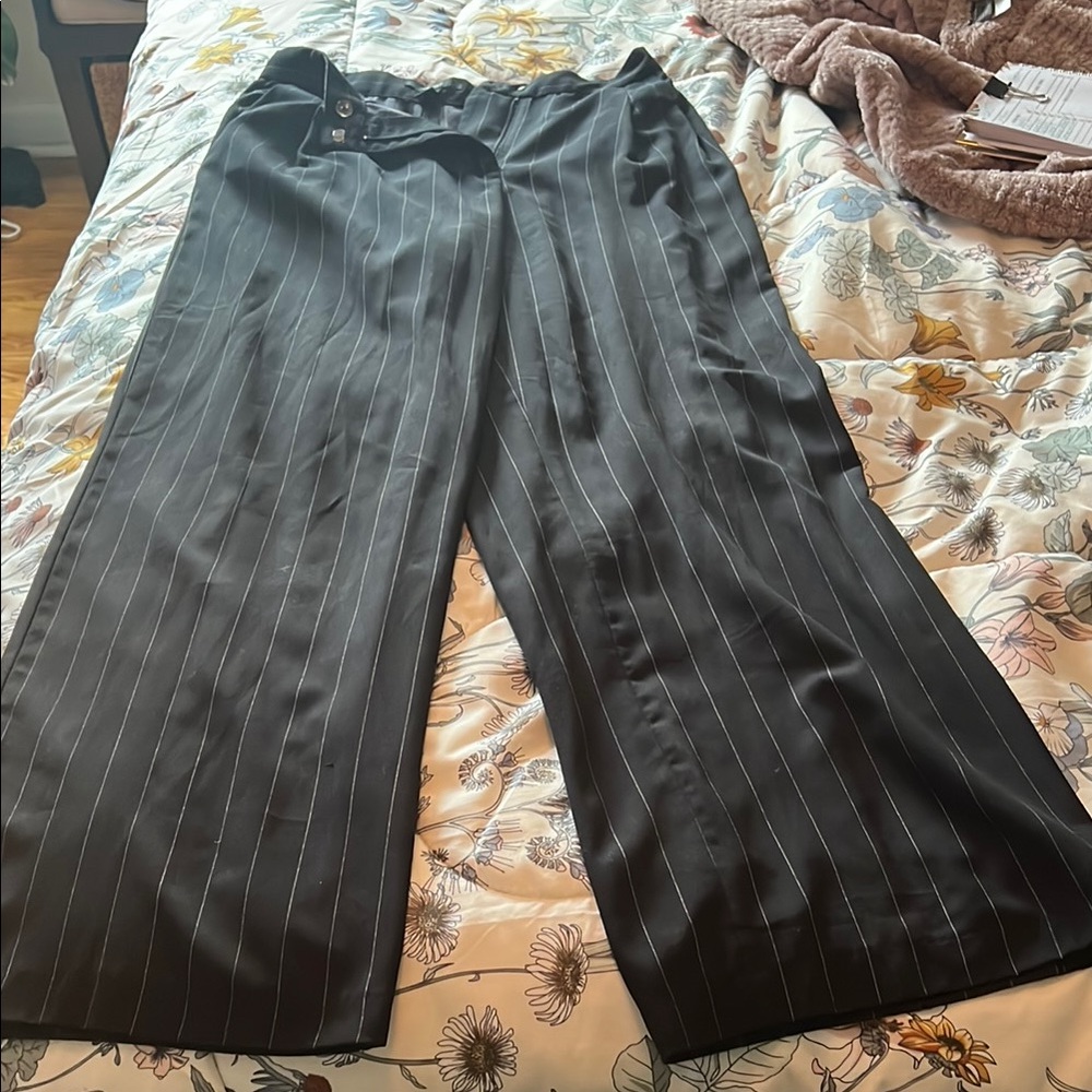 Women’s Wide leg Black Pinstripe Pants